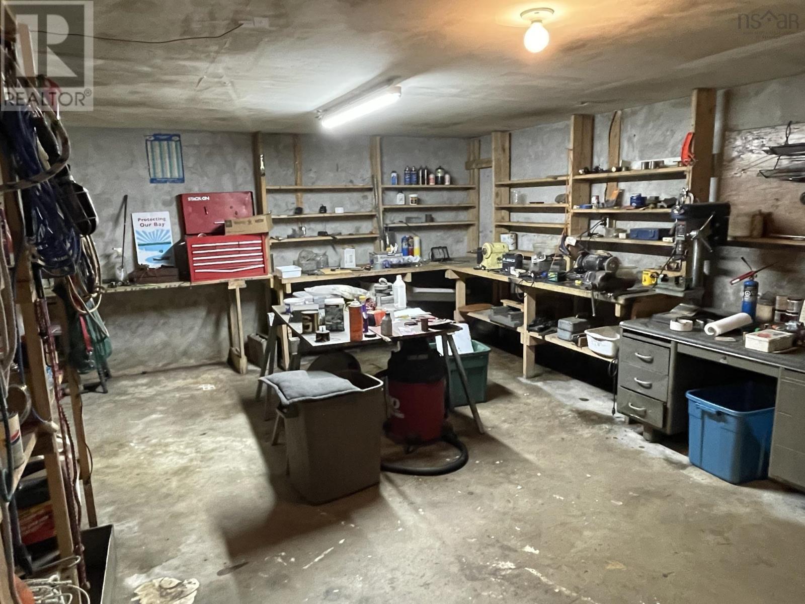 For sale 27 Wharf Lane, Hunts Point, Nova Scotia B0T1G0 202315890