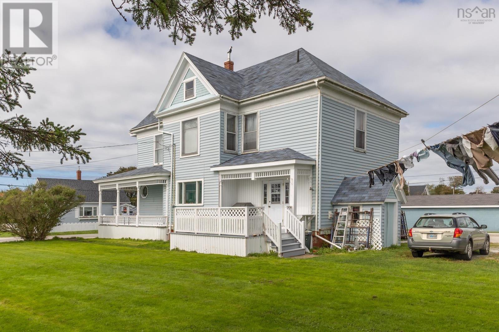 For sale 33 William Street, Yarmouth, Nova Scotia B5A1Y2 202320304