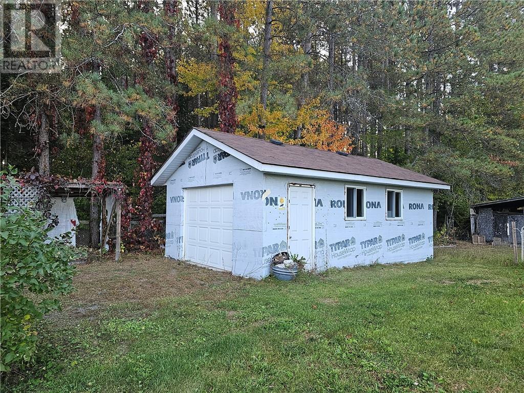 For sale 35 BOULTER LAKE ROAD, Maynooth, Ontario K0L2K0 1360367