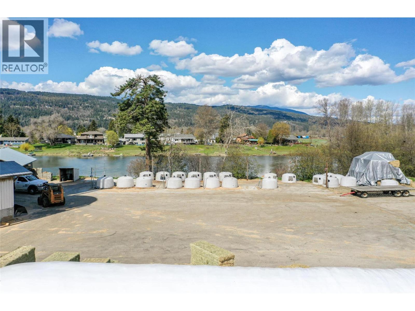 For sale 118 EnderbyGrindrod Road, Enderby, British Columbia V0E1V0