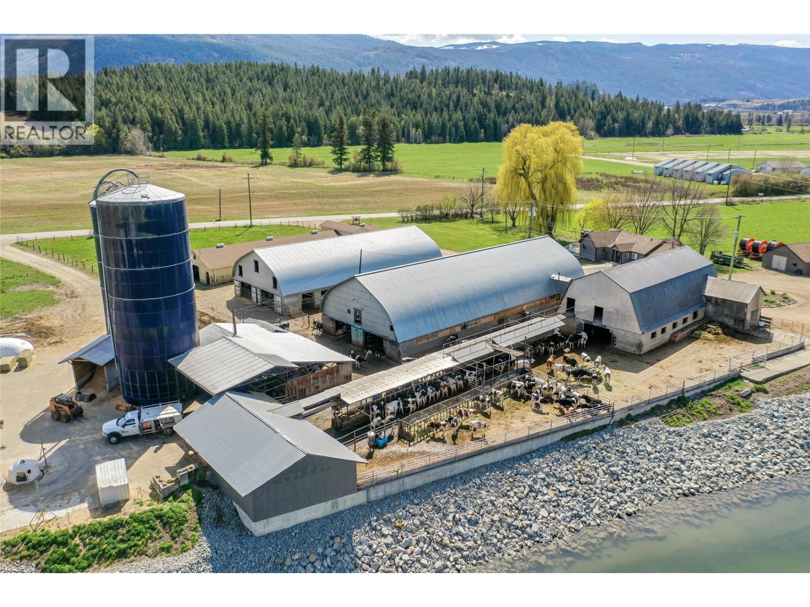 For sale 118 EnderbyGrindrod Road, Enderby, British Columbia V0E1V0