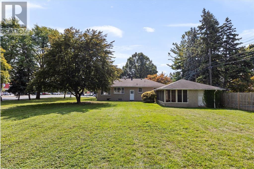 For sale 394585 DOUGALL AVENUE, Windsor, Ontario N9G1X3 23020057