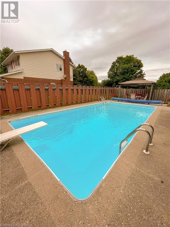 For sale 493 THEDE Drive, Port Elgin, Ontario N0H2C4 40451563