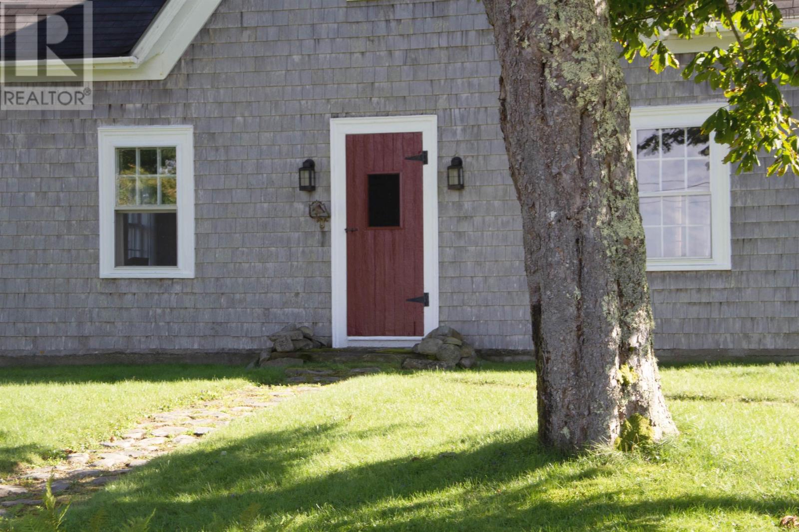 For sale 340 Long Cove Rd, Port Medway, Nova Scotia B0J2T0 202317291