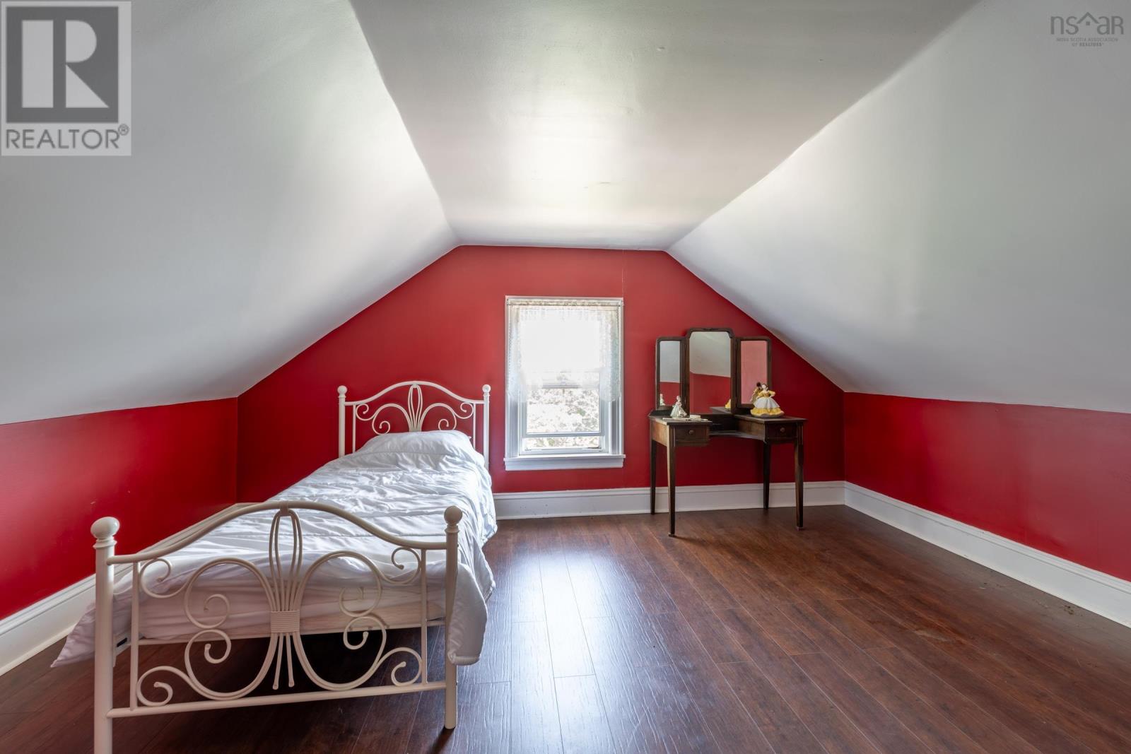 For sale 135 Queen Street, Digby, Nova Scotia B0V1A0 202314492