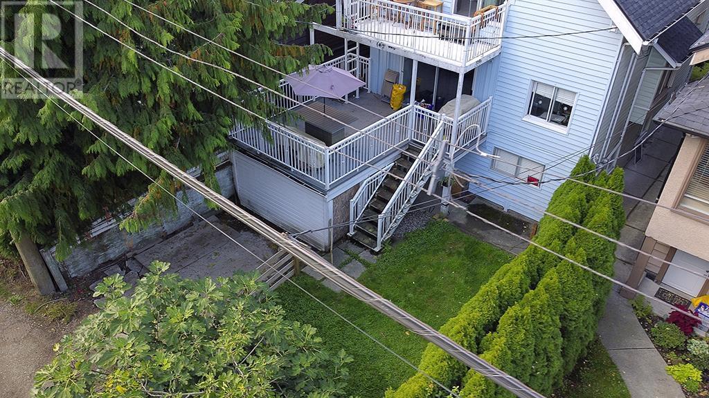 For sale 2318 MACDONALD STREET, Vancouver, British Columbia V6K3Y8