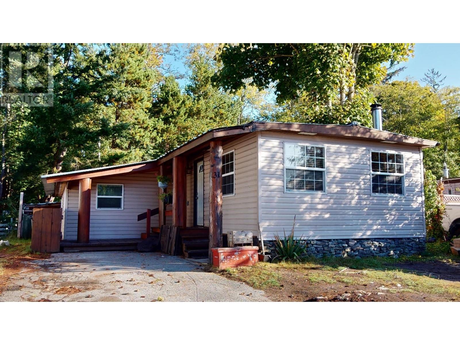 For sale 31 40157 GOVERNMENT ROAD, Squamish, British Columbia V0N1T0