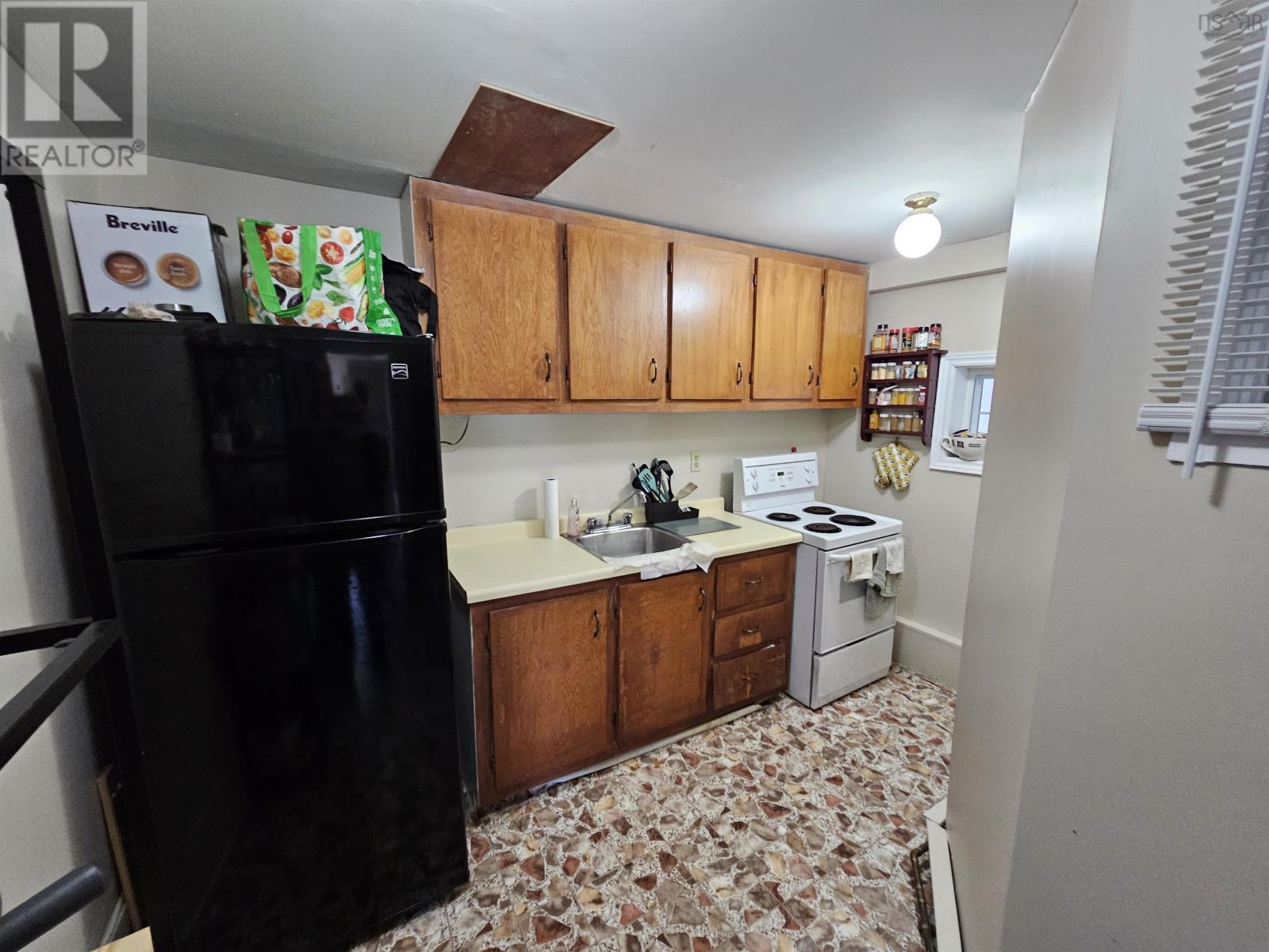 For sale 125 Portland Street, Dartmouth, Nova Scotia B2Y1H7 202321322 REALTOR.ca