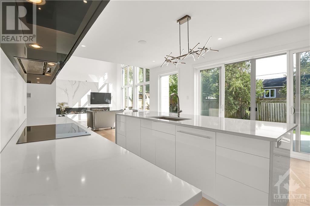 For sale 320 CRESTVIEW ROAD, Ottawa, Ontario K1H5G6 1360520 REALTOR.ca