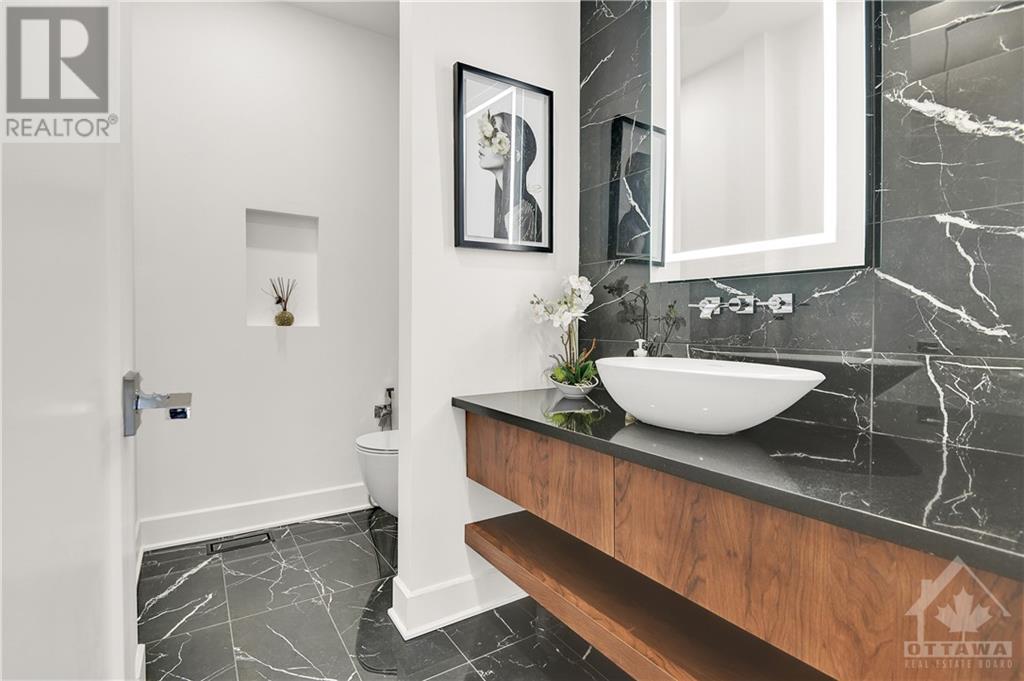 For sale 320 CRESTVIEW ROAD, Ottawa, Ontario K1H5G6 1360520 REALTOR.ca