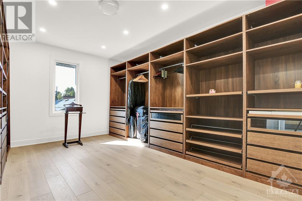 For sale 320 CRESTVIEW ROAD, Ottawa, Ontario K1H5G6 1360520 REALTOR.ca