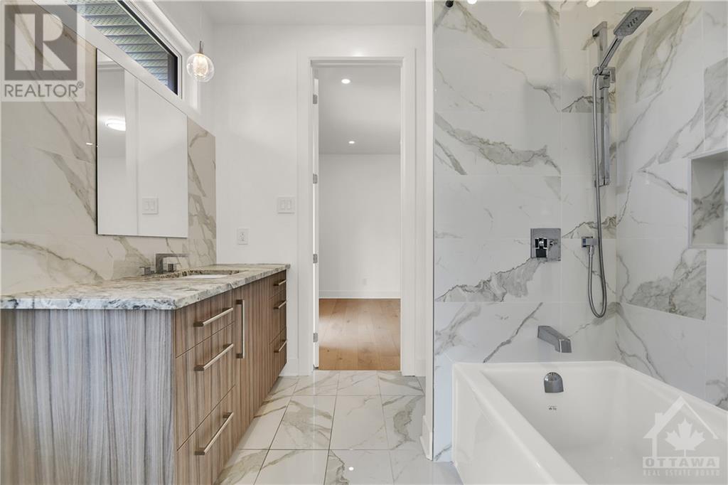 For sale 320 CRESTVIEW ROAD, Ottawa, Ontario K1H5G6 1360520 REALTOR.ca