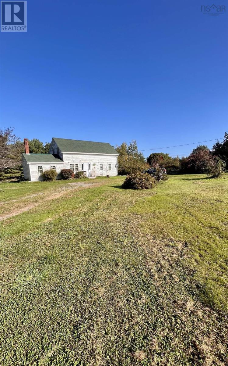 For sale 361 Highway 1, Deep Brook, Nova Scotia B0S1J0 202321605