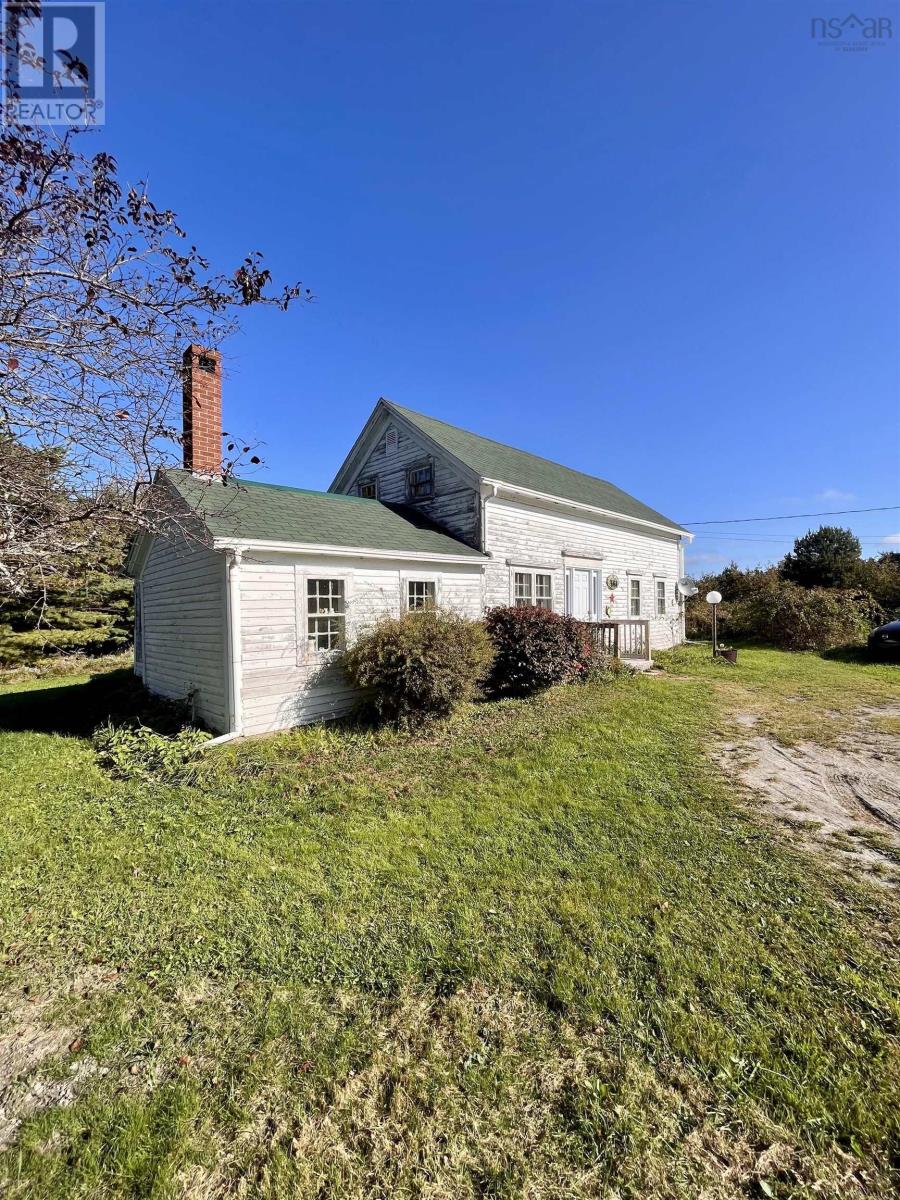 For sale 361 Highway 1, Deep Brook, Nova Scotia B0S1J0 202321605