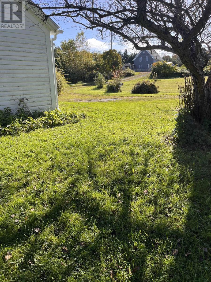 For sale 361 Highway 1, Deep Brook, Nova Scotia B0S1J0 202321605