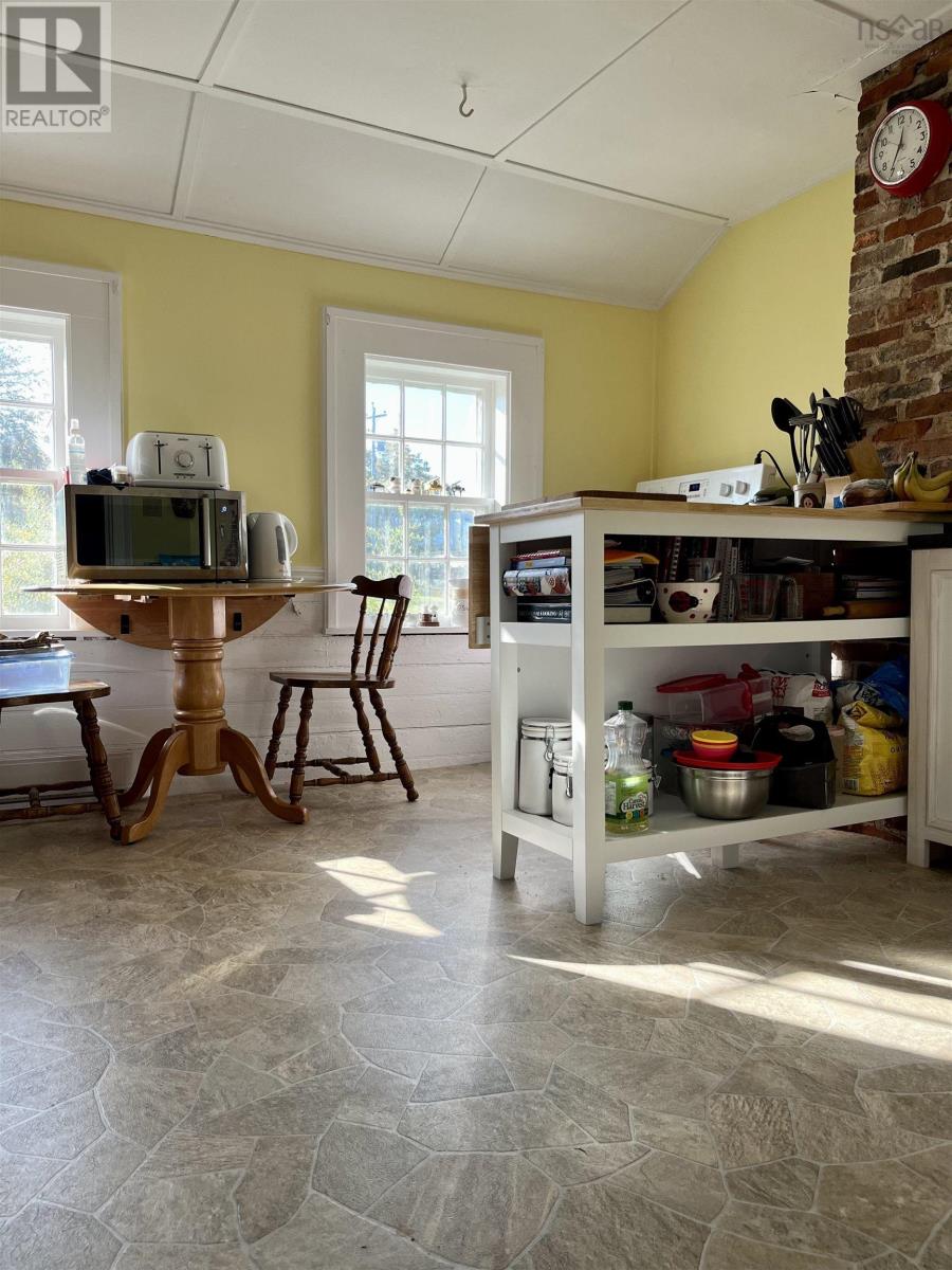 For sale 361 Highway 1, Deep Brook, Nova Scotia B0S1J0 202321605