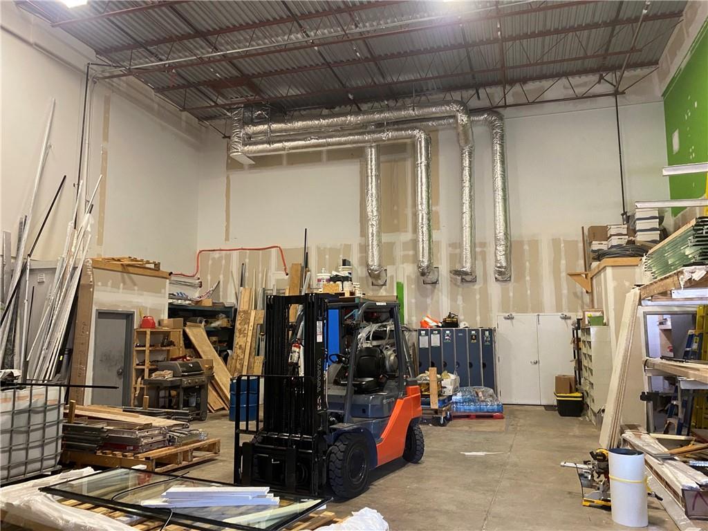 For lease 430 McNeilly Road, Unit 103, Stoney Creek, Ontario L8E5E3