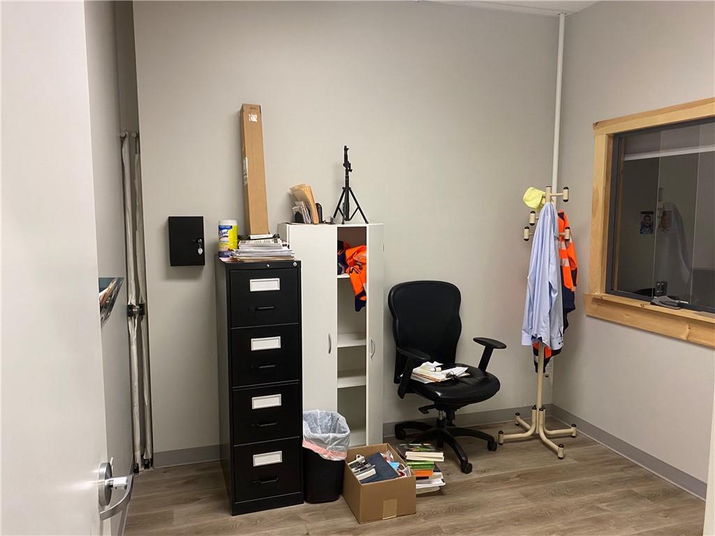 For lease 430 McNeilly Road, Unit 103, Stoney Creek, Ontario L8E5E3