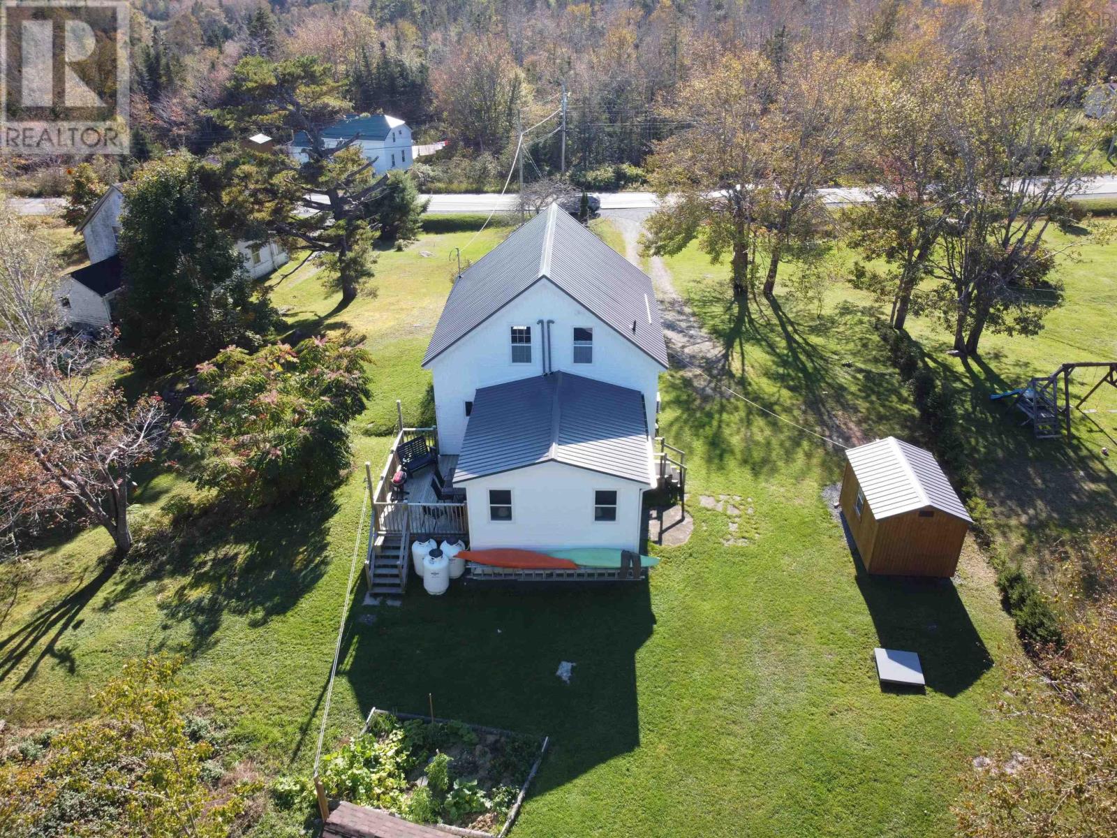 For sale 38 Highway 224, Sheet Harbour, Nova Scotia B0J3B0 202321759