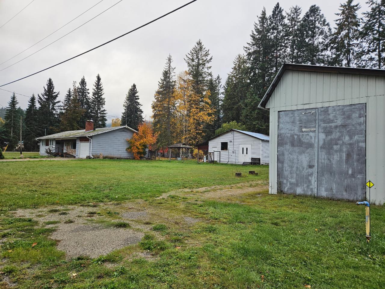 For sale 333 MONASHEE AVENUE, Edgewood, British Columbia V0G1J0