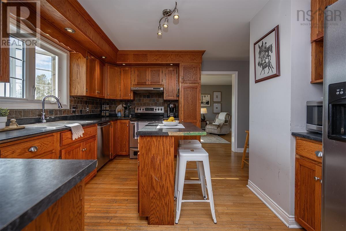 For sale 220 Dill Road, Currys Corner, Nova Scotia B0N2T0 202321111