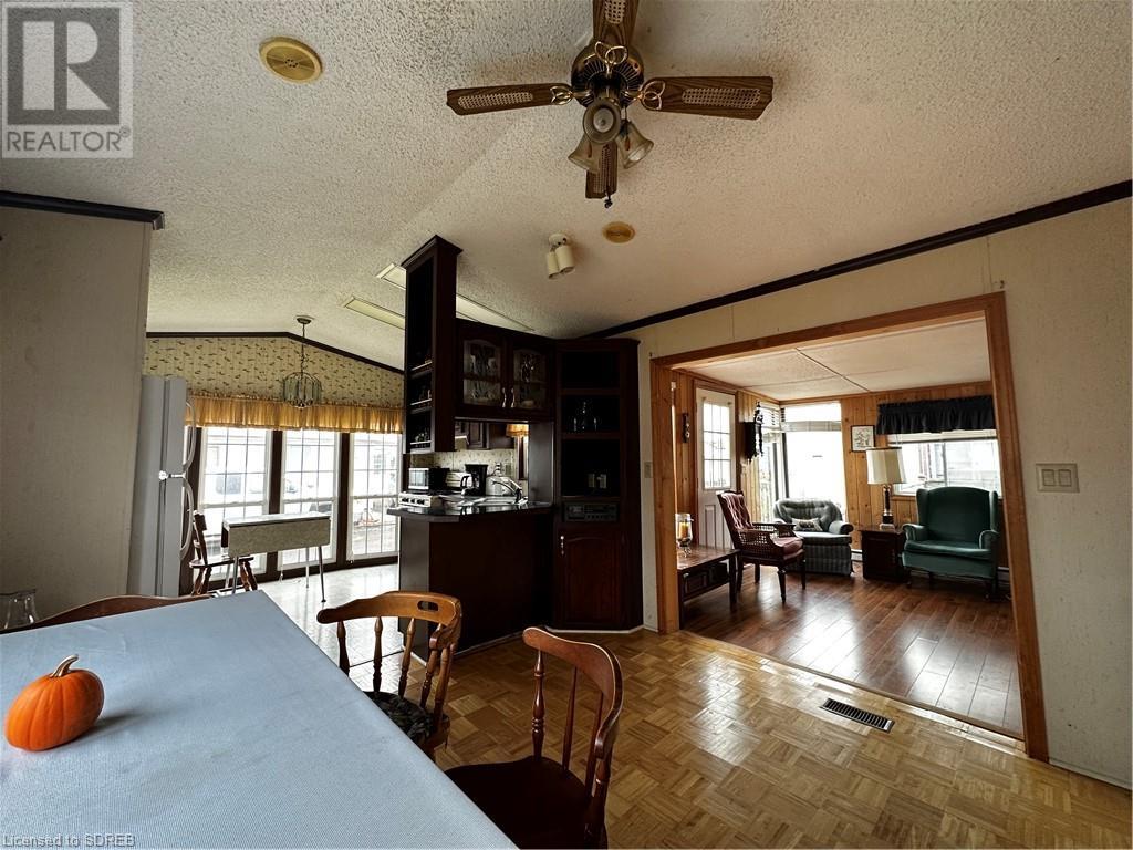 For sale 92 CLUBHOUSE Road Unit 40, Turkey Point, Ontario N0E1T0 40500916 REALTOR.ca