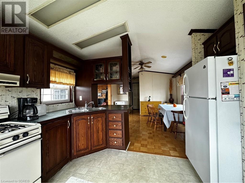 For sale 92 CLUBHOUSE Road Unit 40, Turkey Point, Ontario N0E1T0