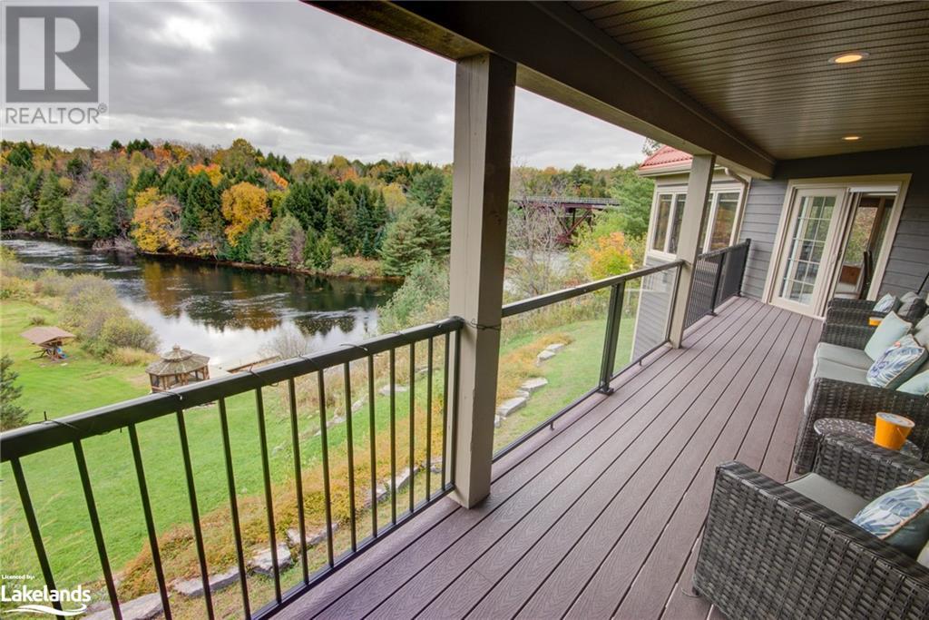 For sale 420 CEDAR Lane, Bracebridge, Ontario P1L0H2 40499560