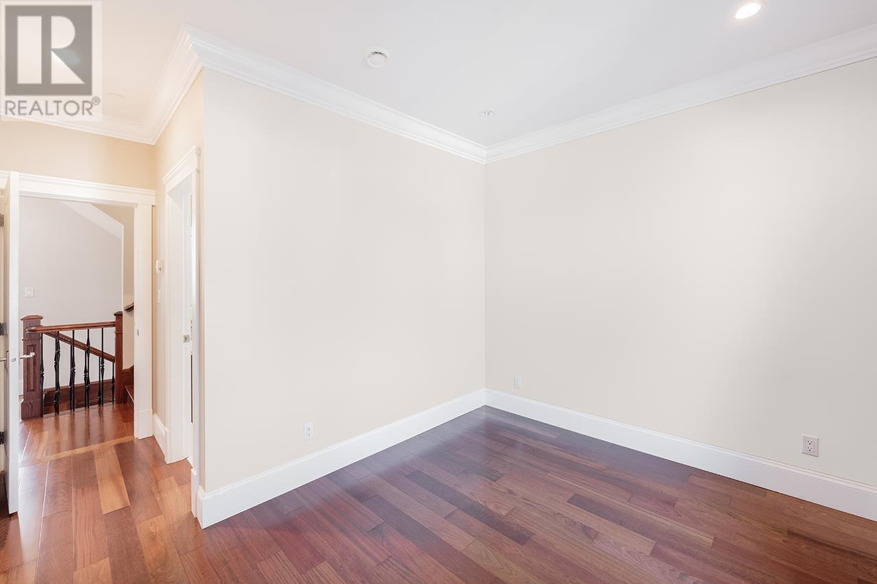 For sale 2817 OLIVER CRESCENT, Vancouver, British Columbia V6L1T1