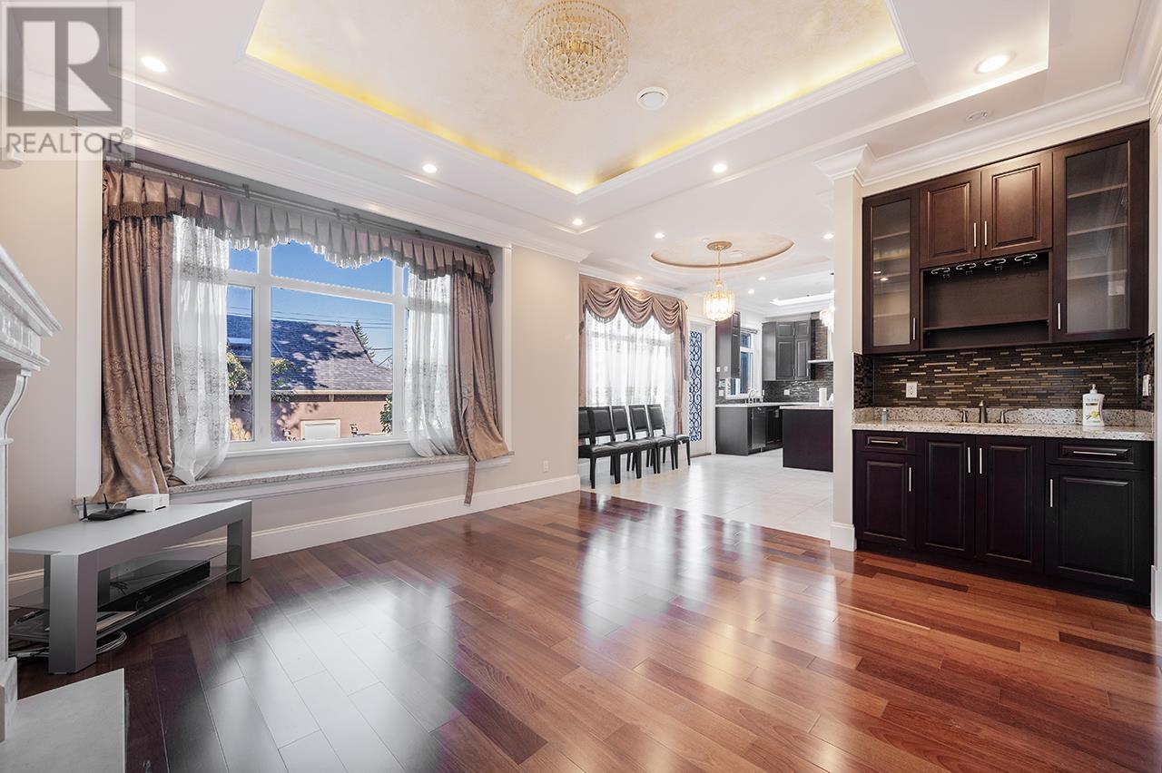 For sale 2817 OLIVER CRESCENT, Vancouver, British Columbia V6L1T1