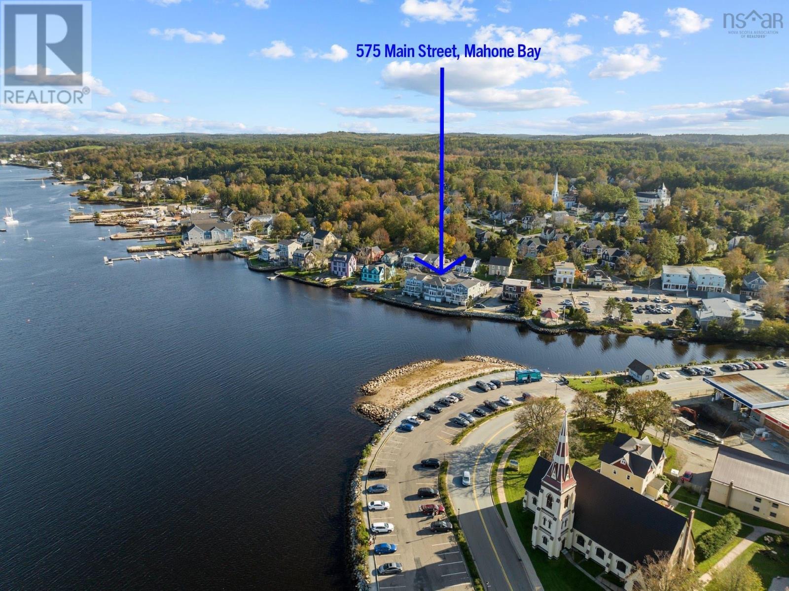 For sale 2A 575 Main Street, Mahone Bay, Nova Scotia B0J2E0