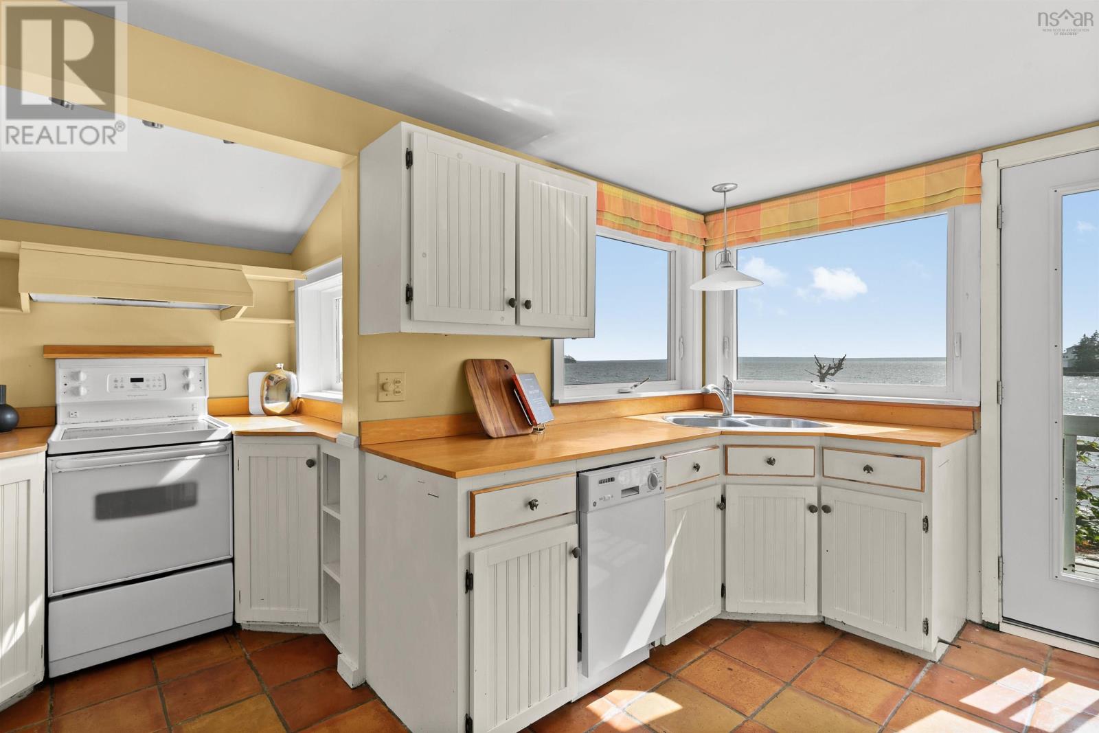 For sale 249 Kennedys Road, Boutiliers Point, Nova Scotia B3Z1V5