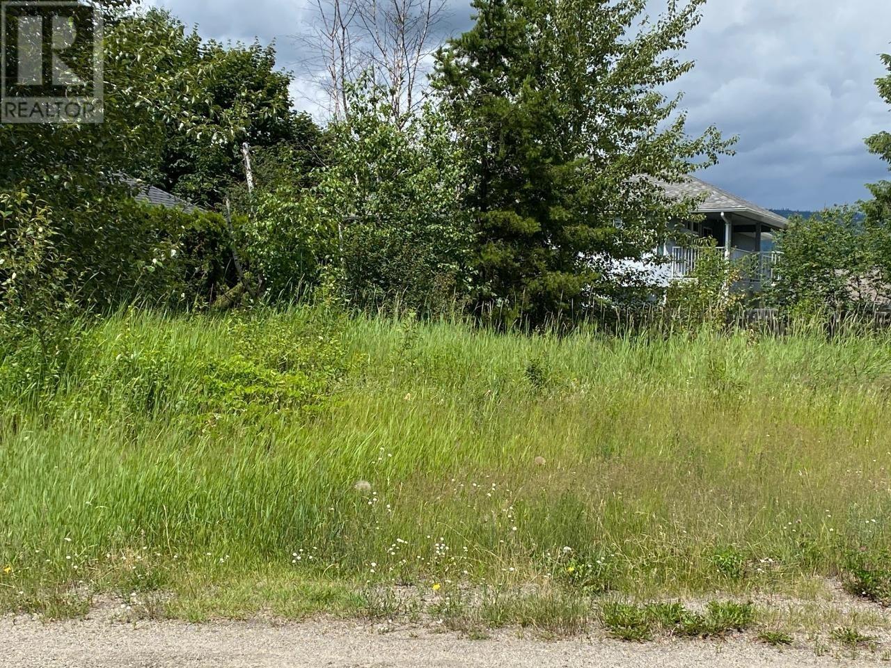 For sale 327 ROBSON STREET, Clearwater, British Columbia V0E1N1