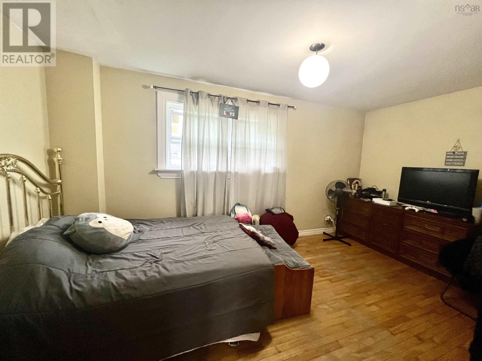 For sale 53 Convent Street, Sydney Mines, Nova Scotia B1V1K2 202320912 REALTOR.ca