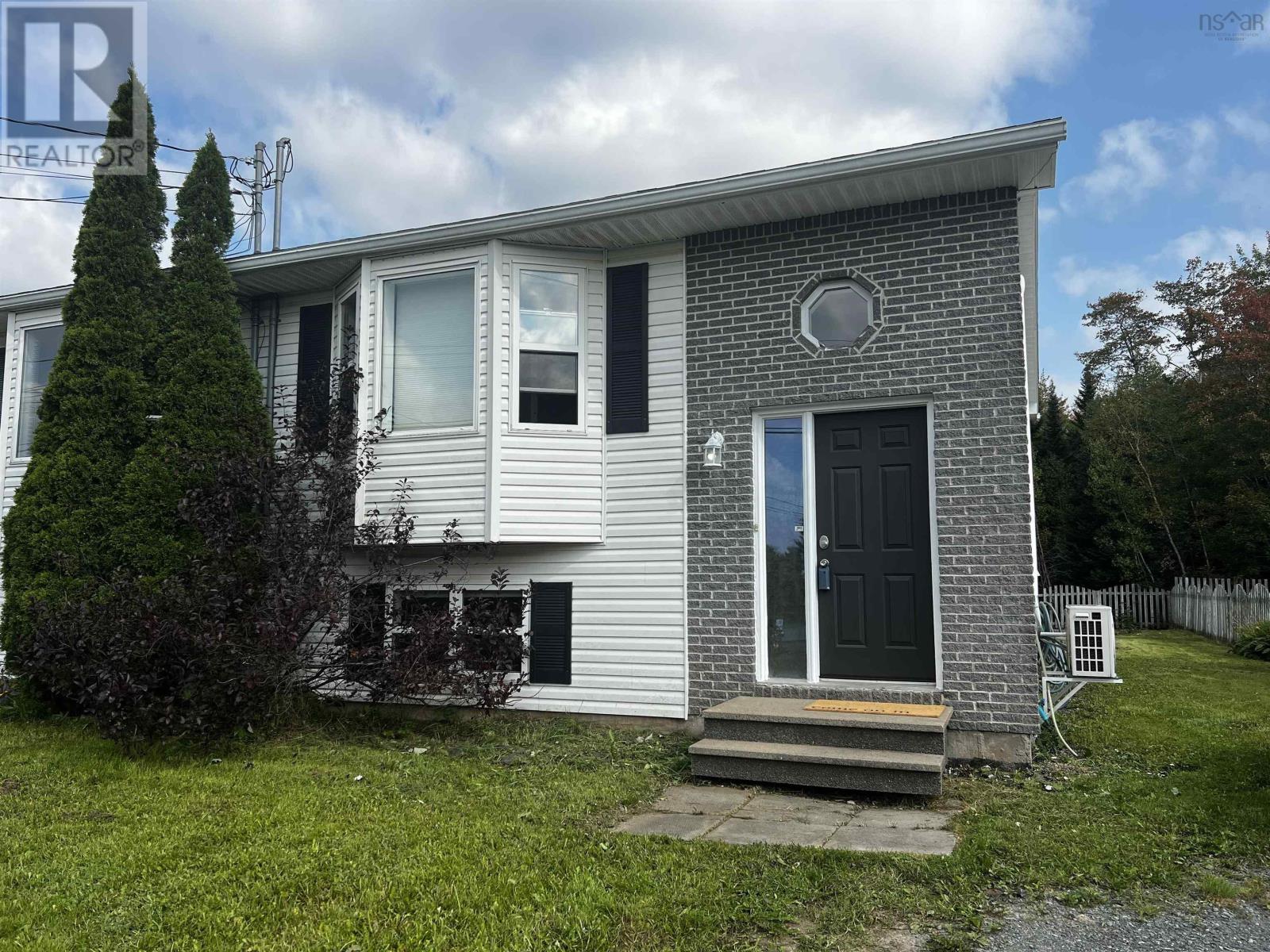 For sale 22 Hemlock Drive, Elmsdale, Nova Scotia B2S1B7 202320439