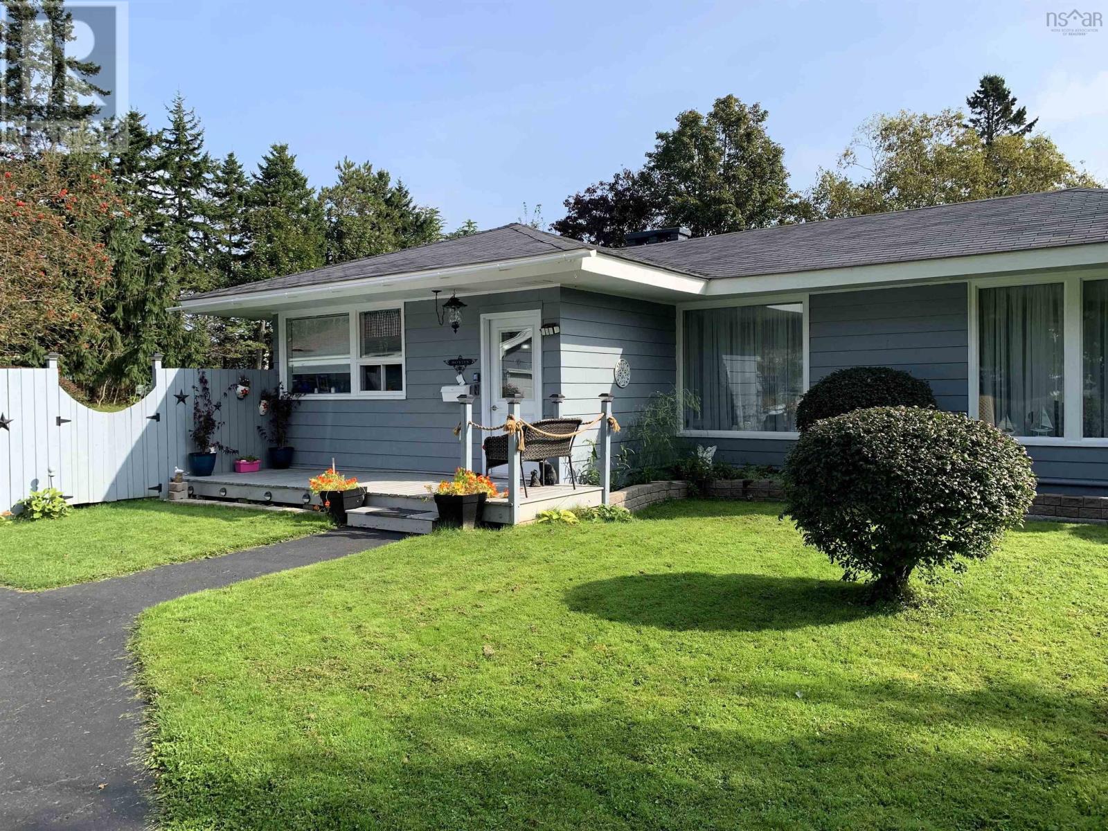 For sale 88 King Street, Parrsboro, Nova Scotia B0M1S0 202320927