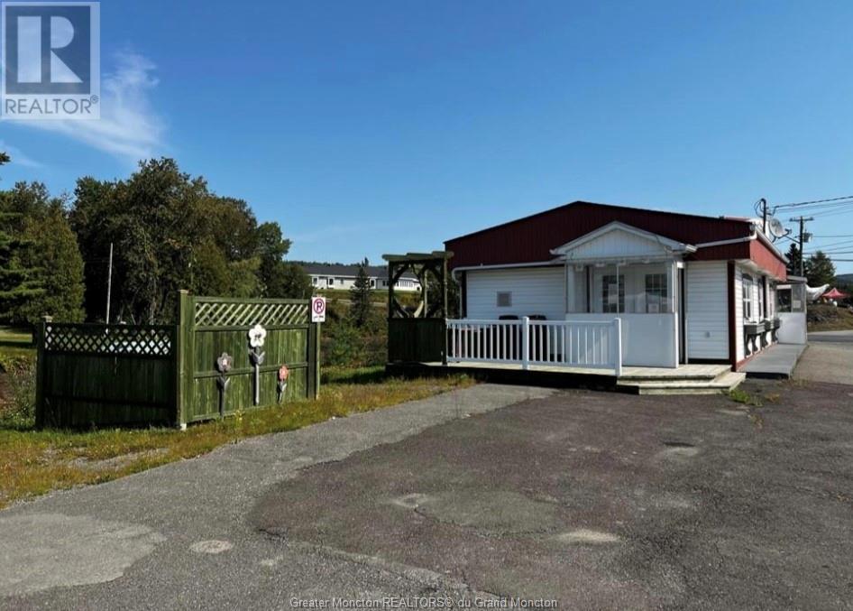 For sale 1983 Commercial ST, SaintFrancois de Madawaska, New Brunswick E7A1S7 M154083