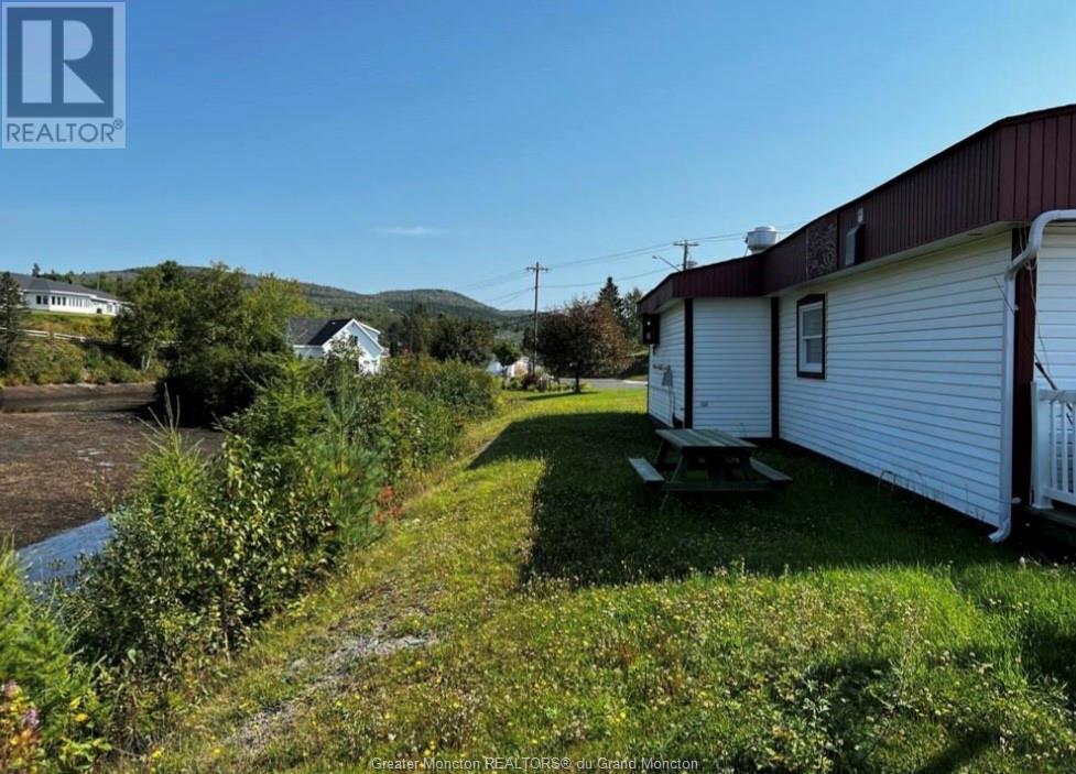 For sale 1983 Commercial ST, SaintFrancois de Madawaska, New Brunswick E7A1S7 M154083