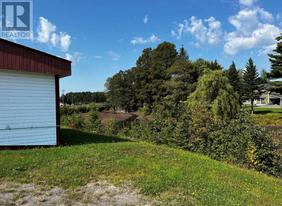 For sale 1983 Commercial ST, SaintFrancois de Madawaska, New Brunswick E7A1S7 M154083