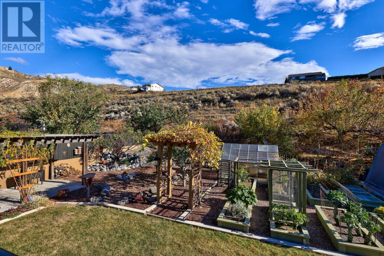 For sale 1153 MACLEAN DRIVE, Cache Creek, British Columbia V0K1H0