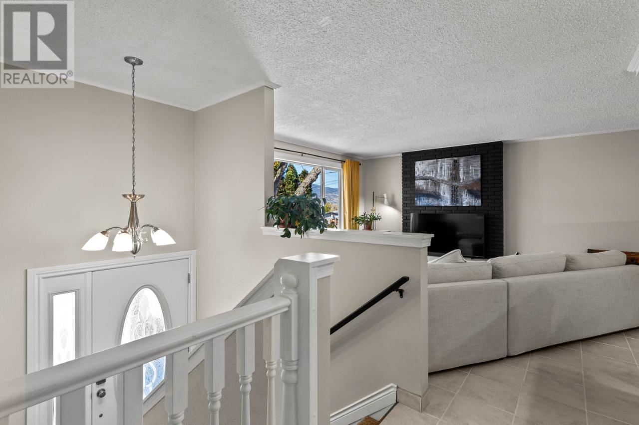 For sale 1153 MACLEAN DRIVE, Cache Creek, British Columbia V0K1H0