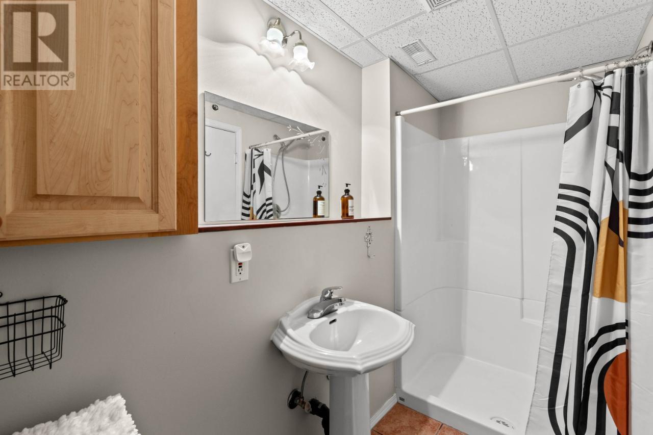 For sale 1153 MACLEAN DRIVE, Cache Creek, British Columbia V0K1H0