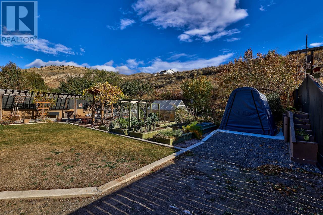 For sale 1153 MACLEAN DRIVE, Cache Creek, British Columbia V0K1H0