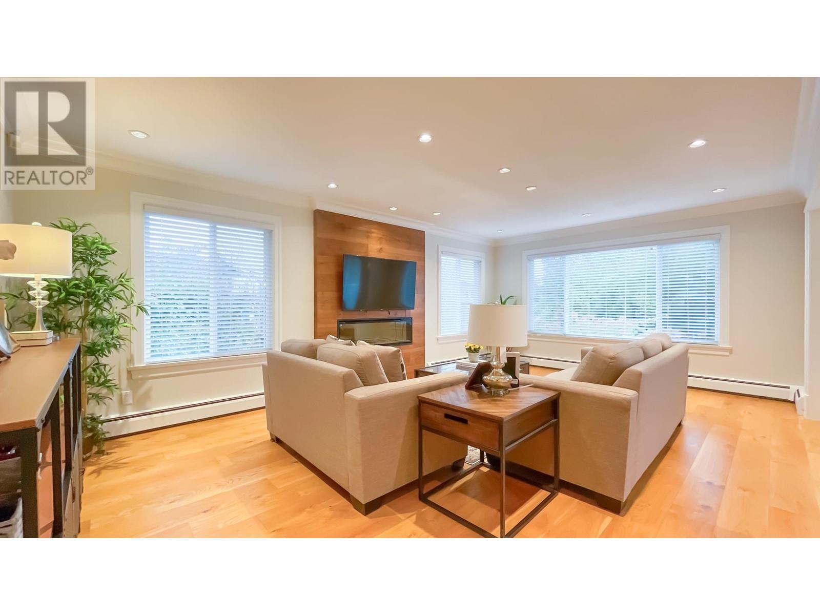 For sale 5905 EARLES STREET, Vancouver, British Columbia V5R3S7 R2827102 REALTOR.ca