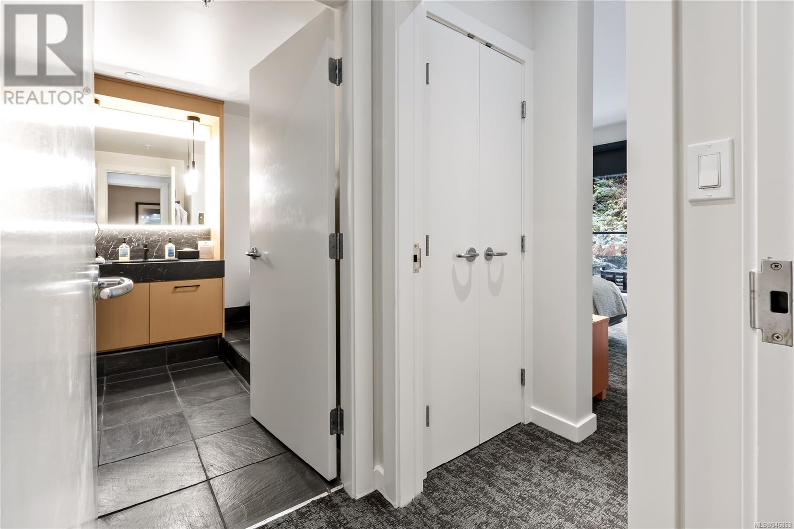 For sale 222 596 Marine Dr, Ucluelet, British Columbia V0R3A0 946863