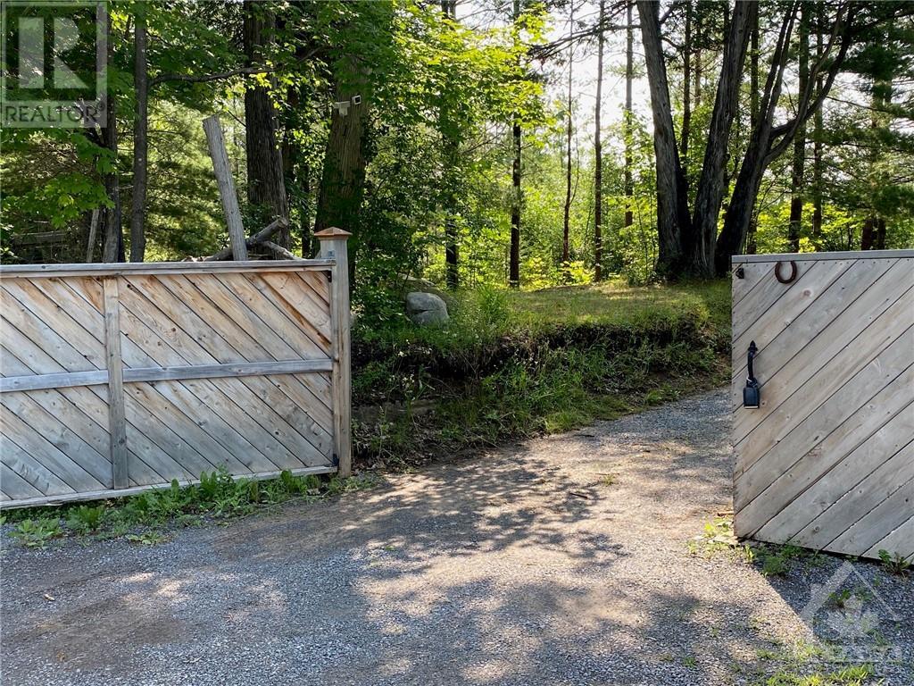 For sale 3770 GRAINGER PARK ROAD, Kinburn, Ontario K0A2H0 1366698