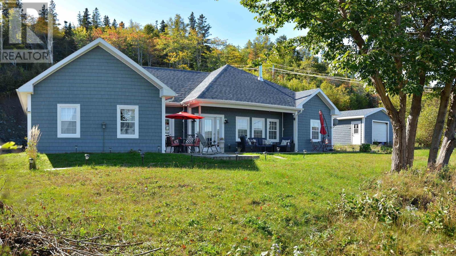 For sale 39170 CABOT TRAIL Road, Ingonish, Nova Scotia B0C1L0