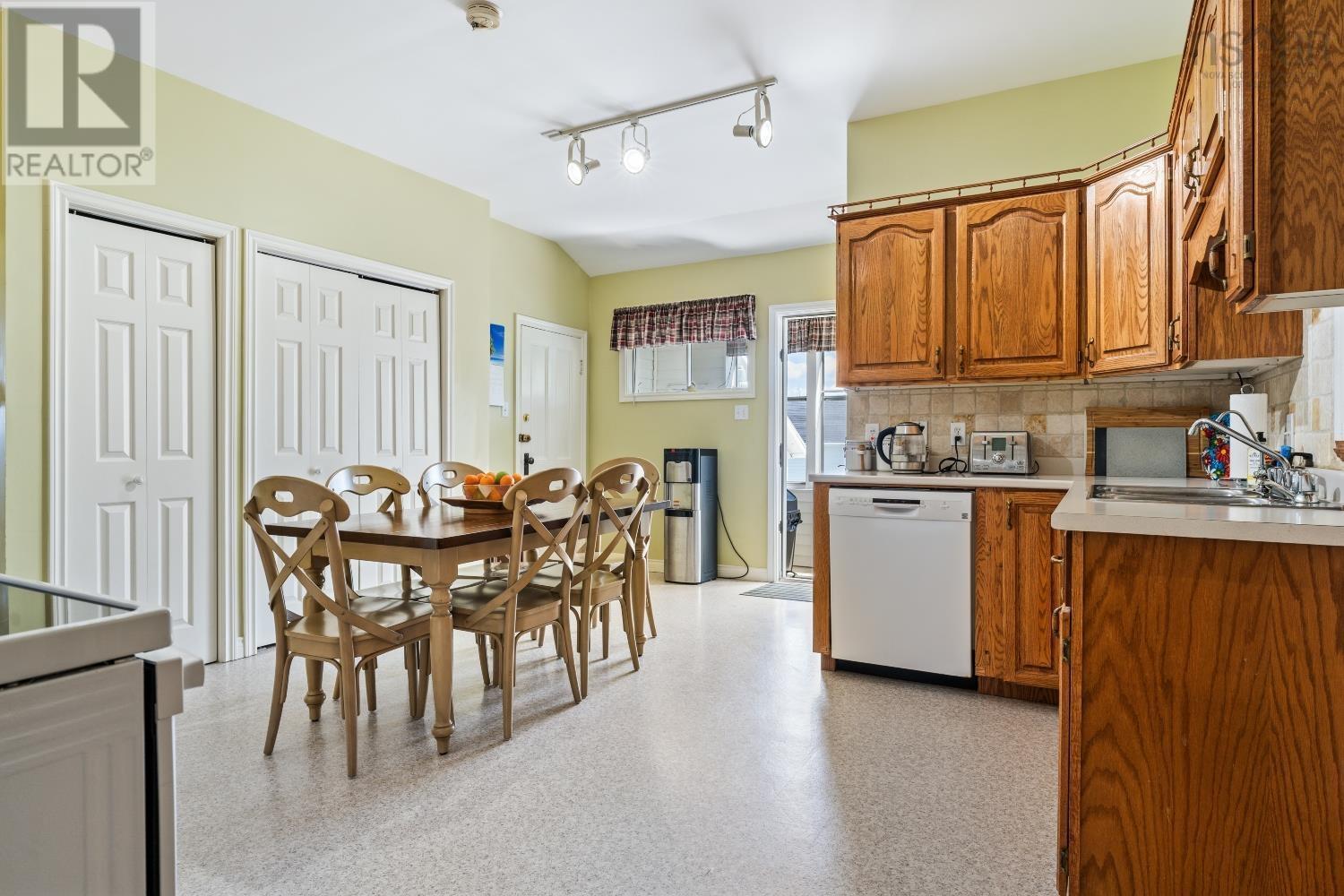 For sale 4643 Highway 215, Noel, Nova Scotia B0N2C0 202319749