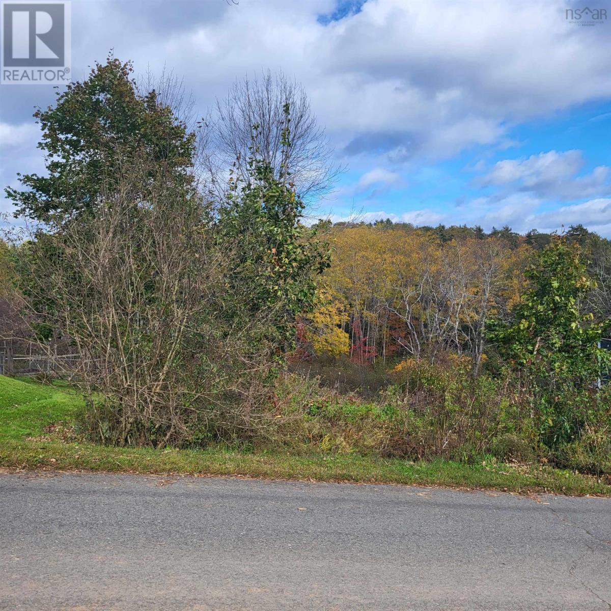 For sale Lot Long Hill Road, Mahone Bay, Nova Scotia B0J2E0