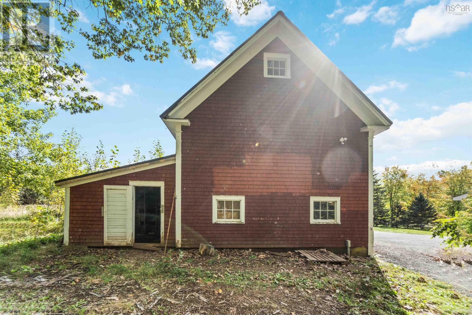 For sale 970 Victoria Road, Aylesford, Nova Scotia B0P1C0 202321834